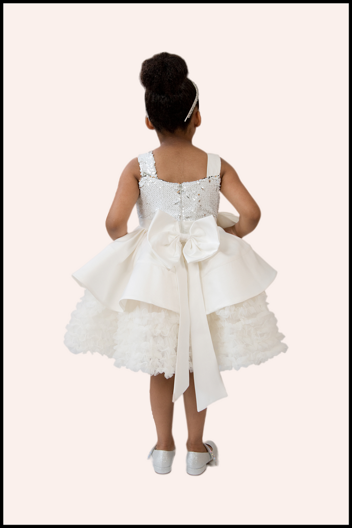 Elegant white tulle gown with square neck